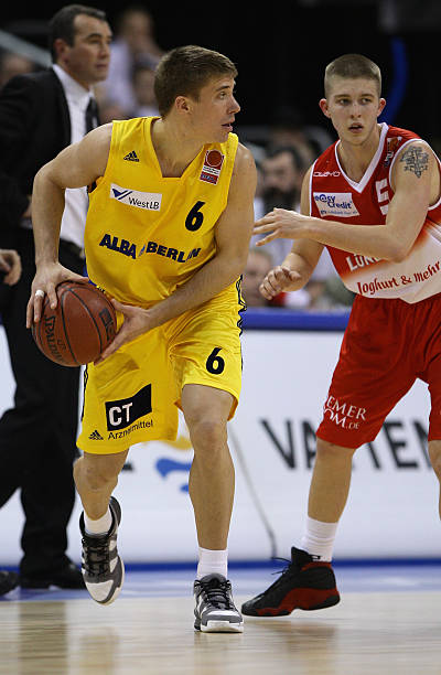 作为足球比 作为足球比