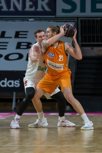 居联盟前五 居联盟前五